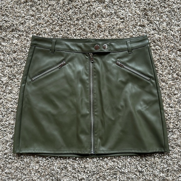 wild fable Dresses & Skirts - NWT Green Pleather Wild Fable Mini Skirt Size 12